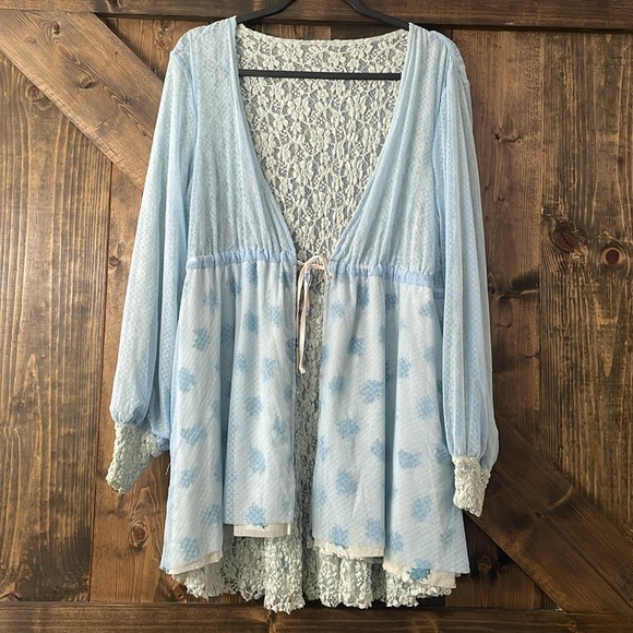 WE ARE HAH Double Reversible Robe - Picture 2 of 14